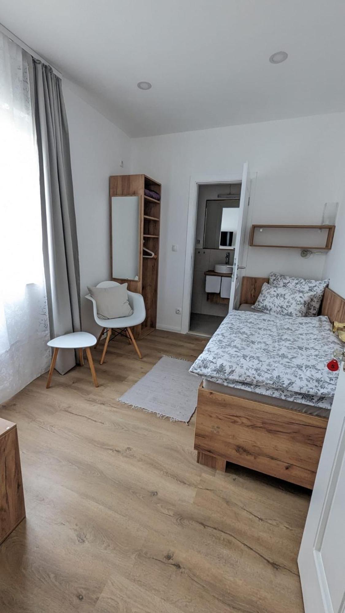 Aurelia Rooms Mostar Extérieur photo